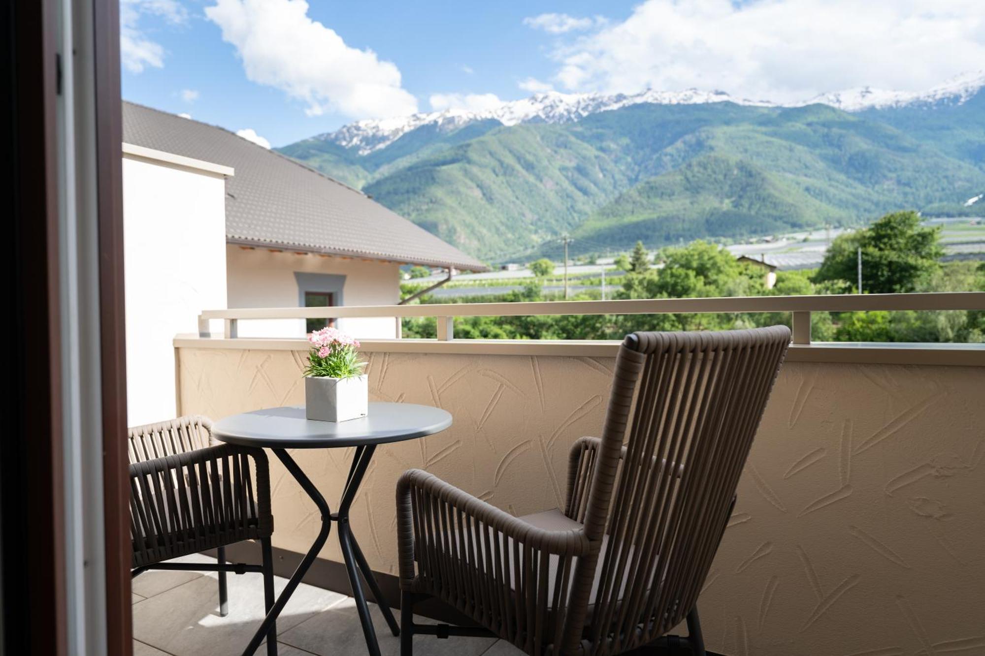 Self Service Hotel Schnalser Hof Naturns Luaran gambar